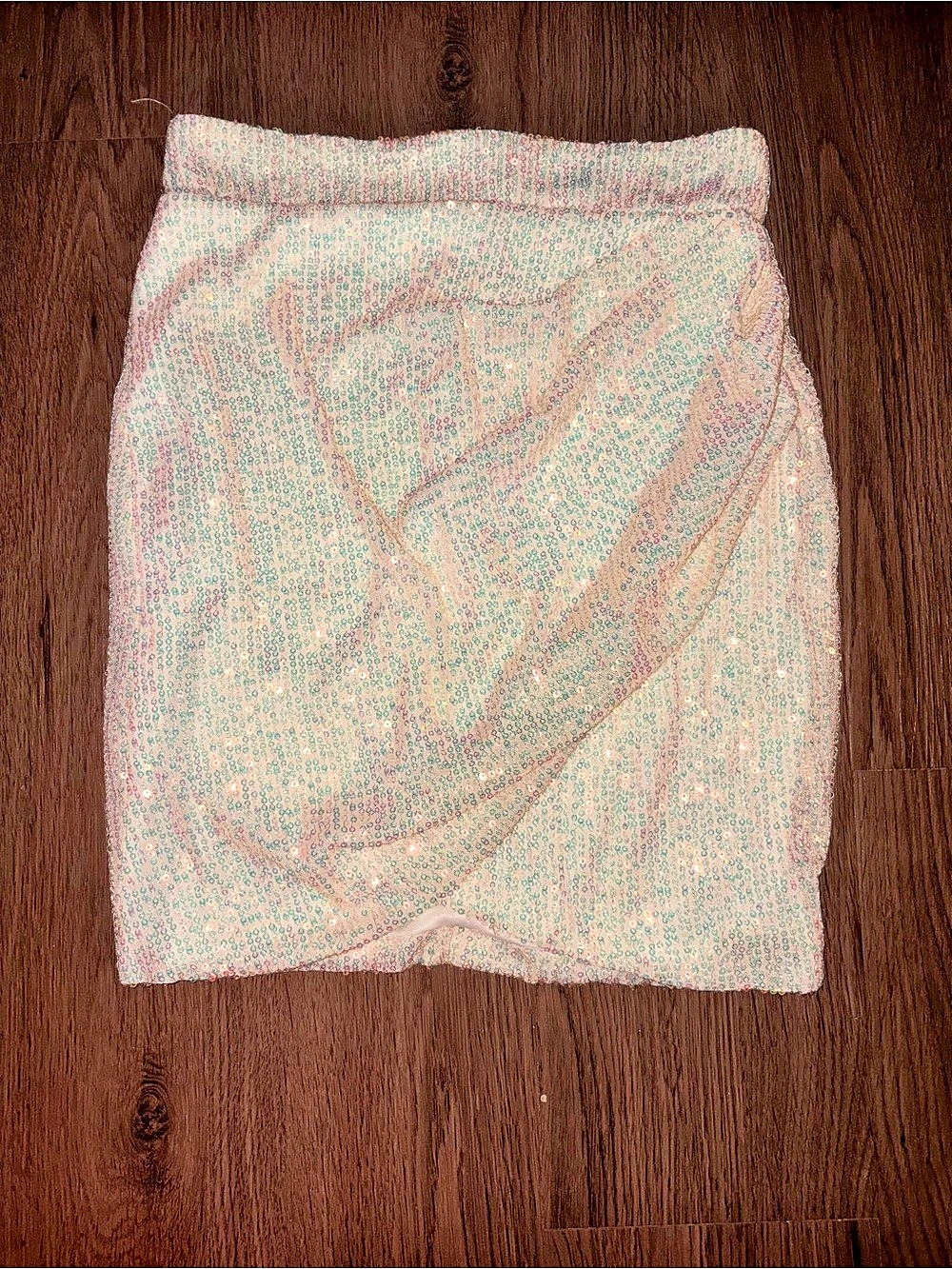 Fashion Nova Cream Iridescent Sequin Ruched Mini Skirt Size Small
